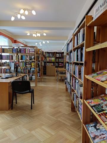 Skats, ienākot pa durvīm, Māriņkalna bibliotēkā